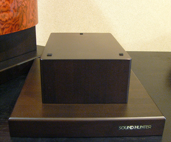 ���X�s�[�J�[�X�^���h